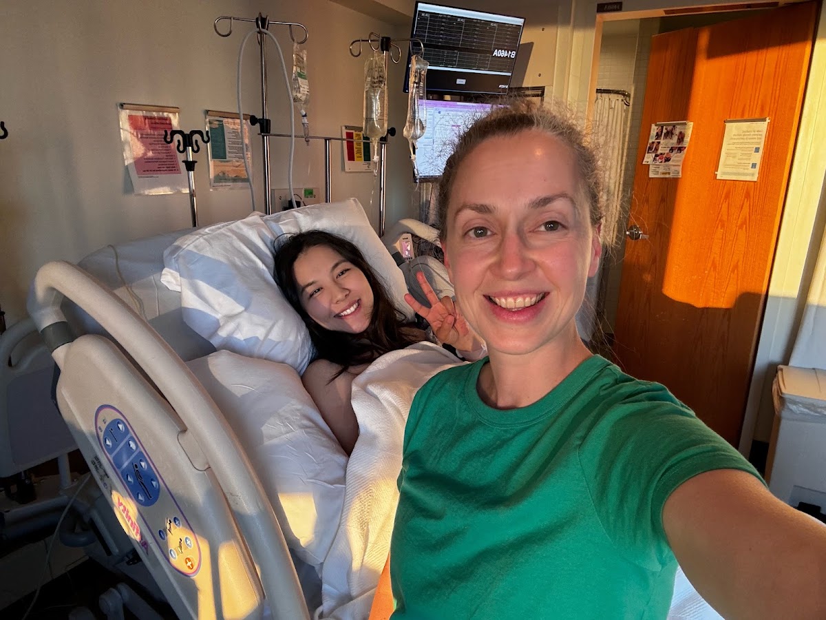 Lean On Doula team providing continuous birth support